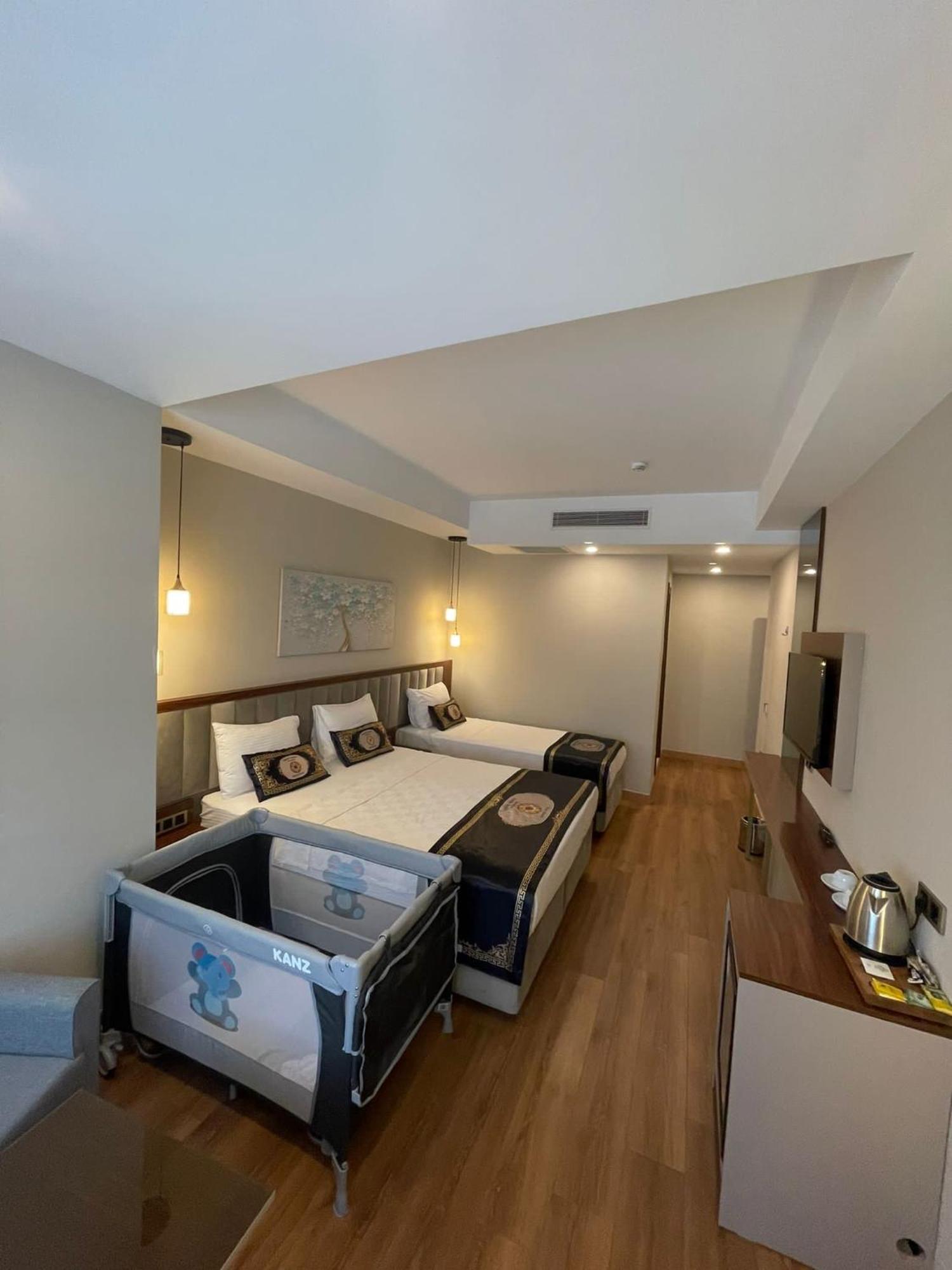 Grand Hamit By Karadayi Airport Hotel Arnavutkoy Luaran gambar