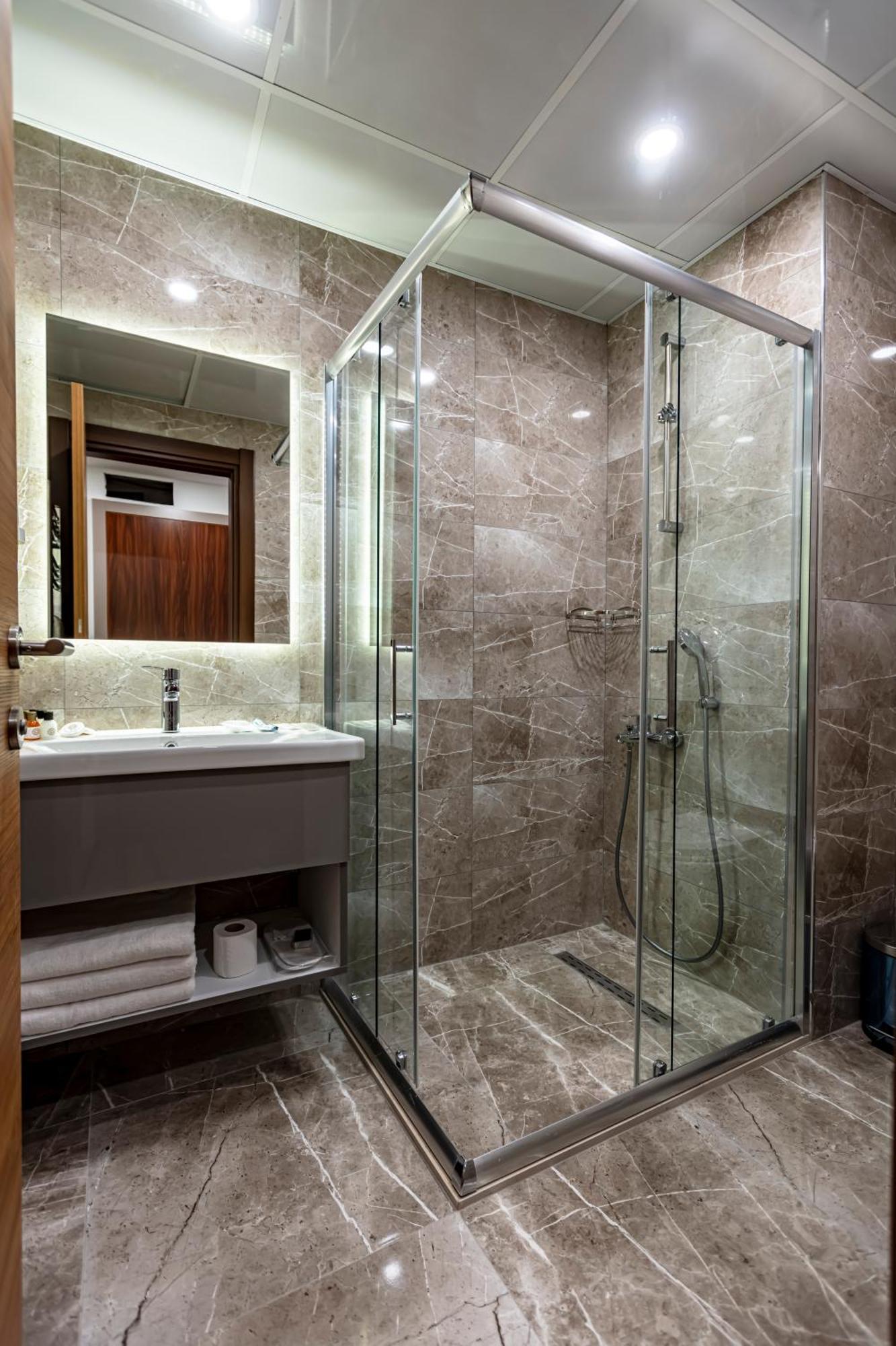 Grand Hamit By Karadayi Airport Hotel Arnavutkoy Luaran gambar